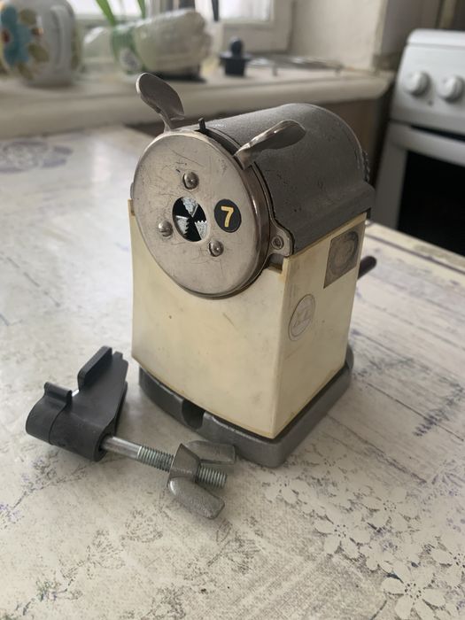 Ретро точилка олівців