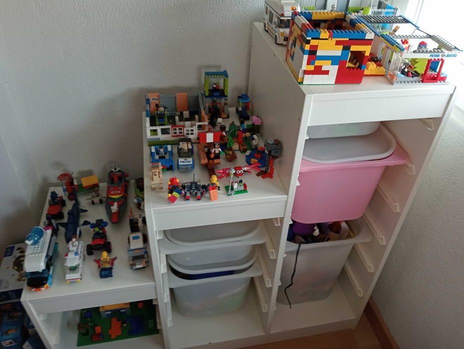 Vendo móvel com arrumação praticamente novo