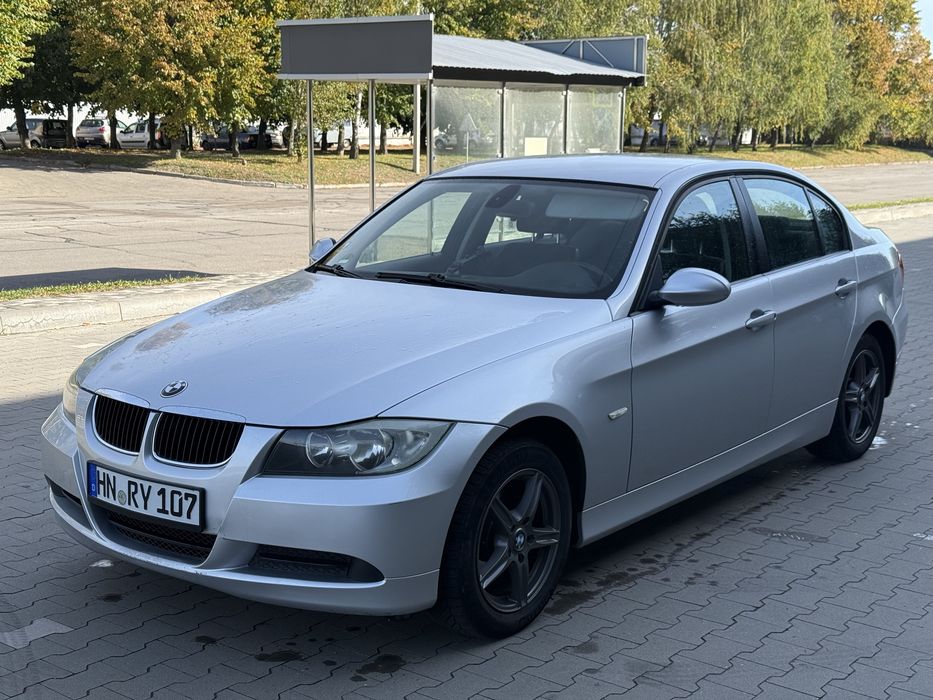 Продам BMW 318i e90