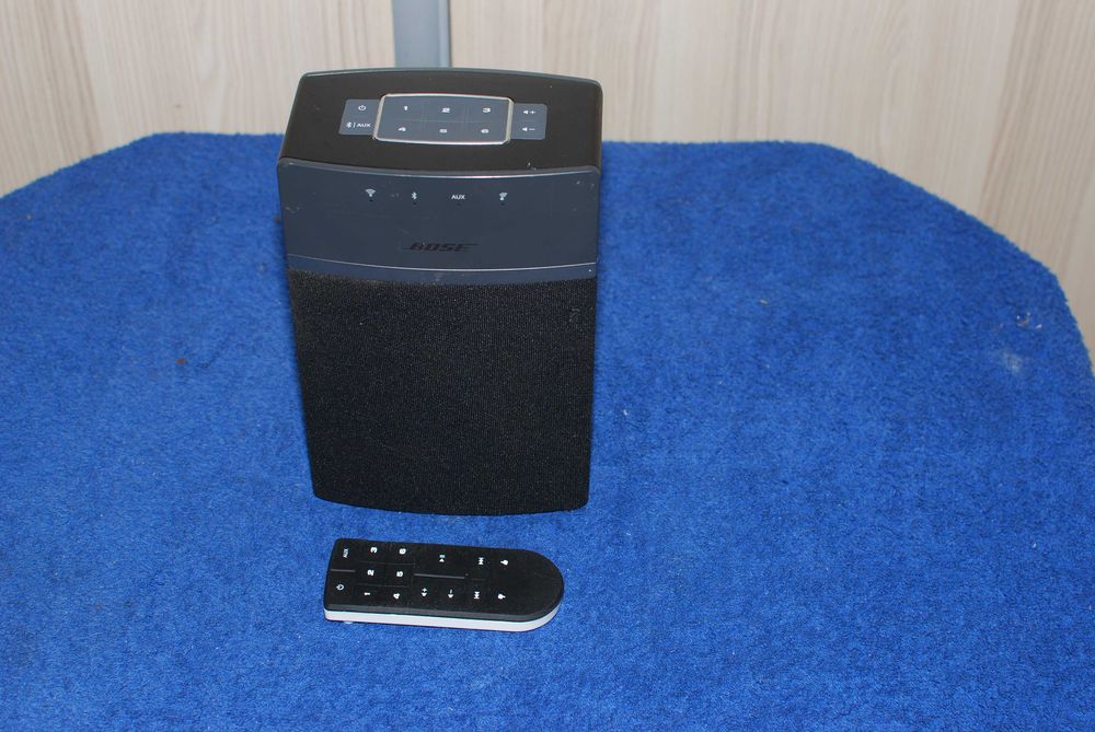 Bose SoundTouch 10 z pilotem .