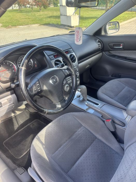 Mazda 2004 rok / automat / kombi / bardzo dobry stan