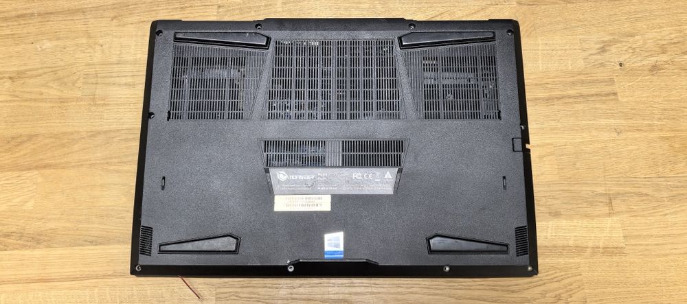 Ноутбуки Monster Abra A5/i7-10gen//Ram no /HDD no/Asus R500V/i3-3120m/