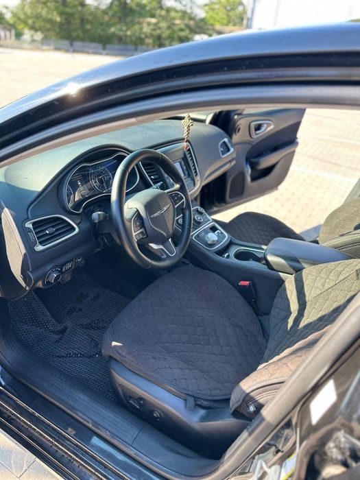 Chrysler 200 2015 VIN 1C3CCCAB5FN734610 фото оголошення 9 з 23