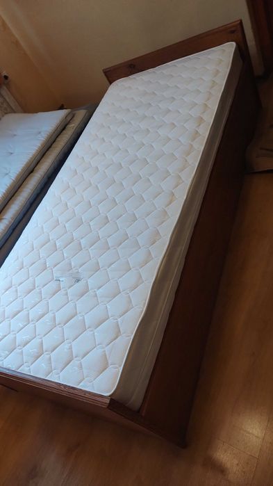 Łóżko pojedyńcze