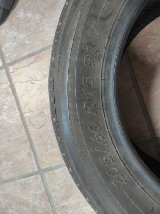 Pneu da marca Kormoran 205/60 R15 91V