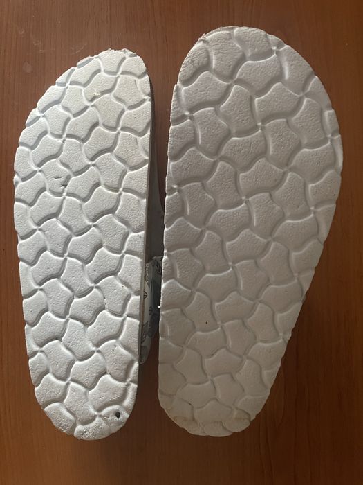 Жіночі шьопанці( вʼєтнамки) Esmana