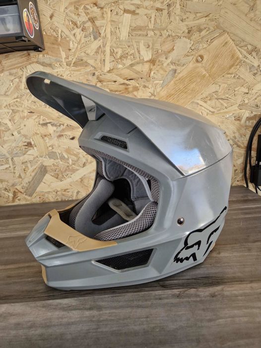 Capacete fox v1