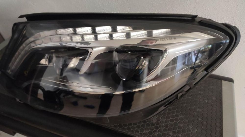farol esquerdo full Led ILS MERCEDES w222 A2229069002