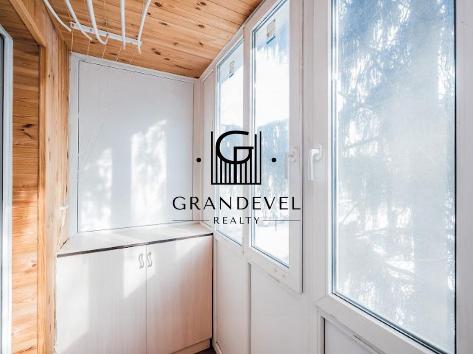 Продам 2к квартиру по вул. Ушинського, Чоколівка, радіоринок, Київ