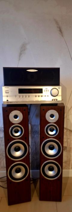 Zestaw głośników Quadral Quintas 500F + Amplituner AV Onkyo TX-SR504E
