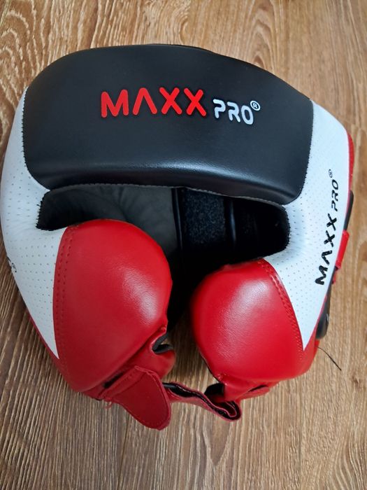 Продам шлем для боксу