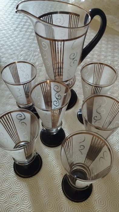 Conjunto de jarra e seis copos de cristal novos. Em Lisboa entrego em
