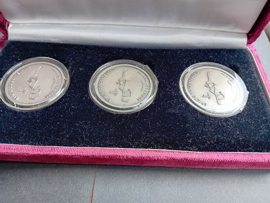 3 medalhas prata 925% comemorativas 100 anos Almada Negreiros,  estojo