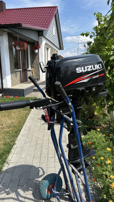 Suzuki DF 6  мотор для човна