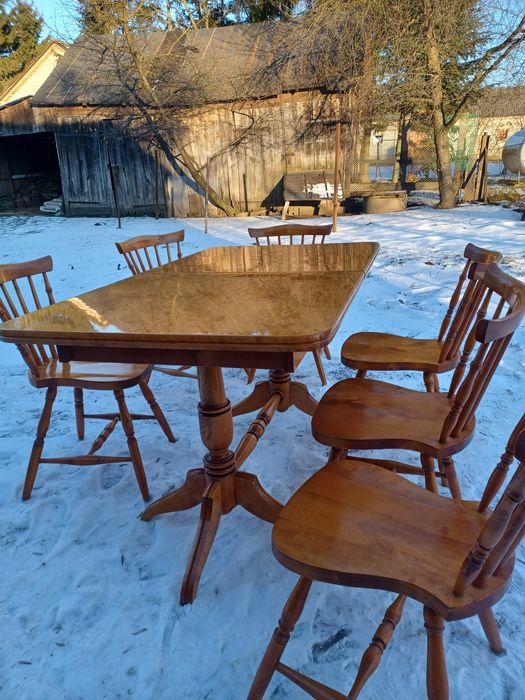 Sprzedam stół i krzesła