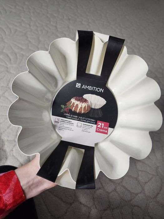 Nowa forma do pieczenia babki Ambition crema 21cm