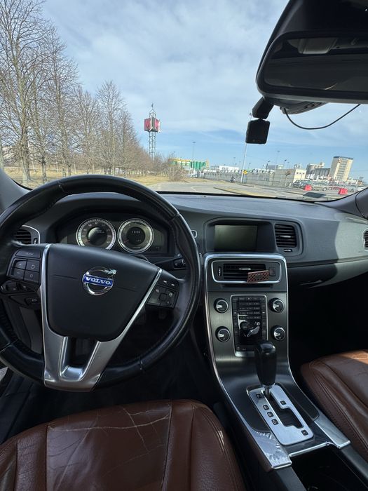 Volvo S60 T5 2012