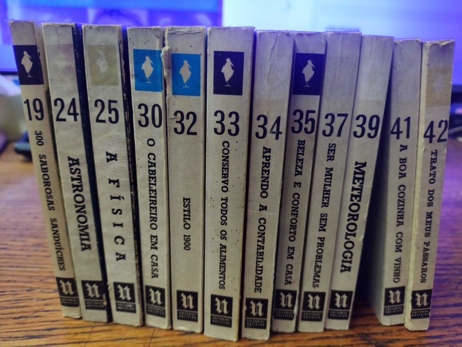 Livros de bolso coleçao Marabu Notícias Varios