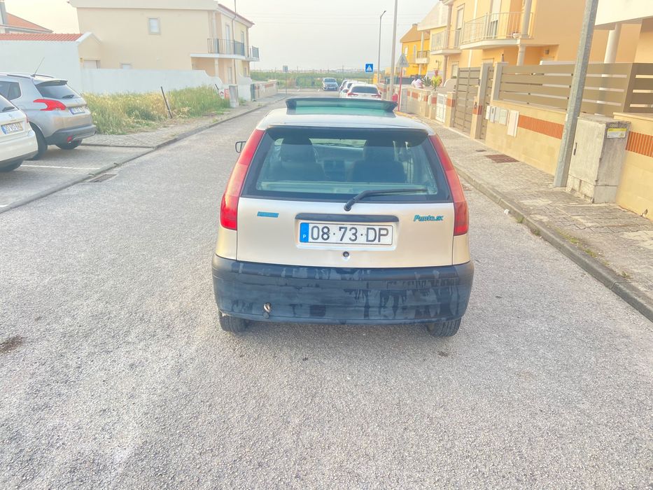 Fiat Punto carro impecável