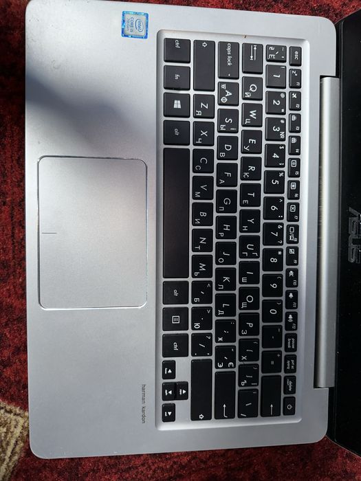 Ноутбук Asus