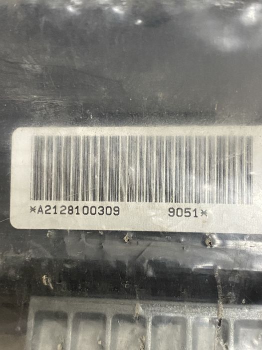 Chapeleira Original Selada - Mercedes Benz Class E (w212)