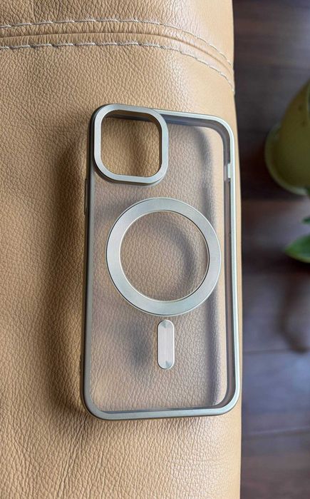 Продам свій iPhone 11 PRO Gold 64 Гб. Стан нового телефону.