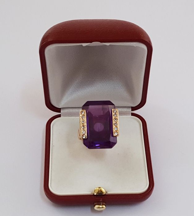 Złoty pierścionek Art deco w typie TIFFANY z lat 50-tych