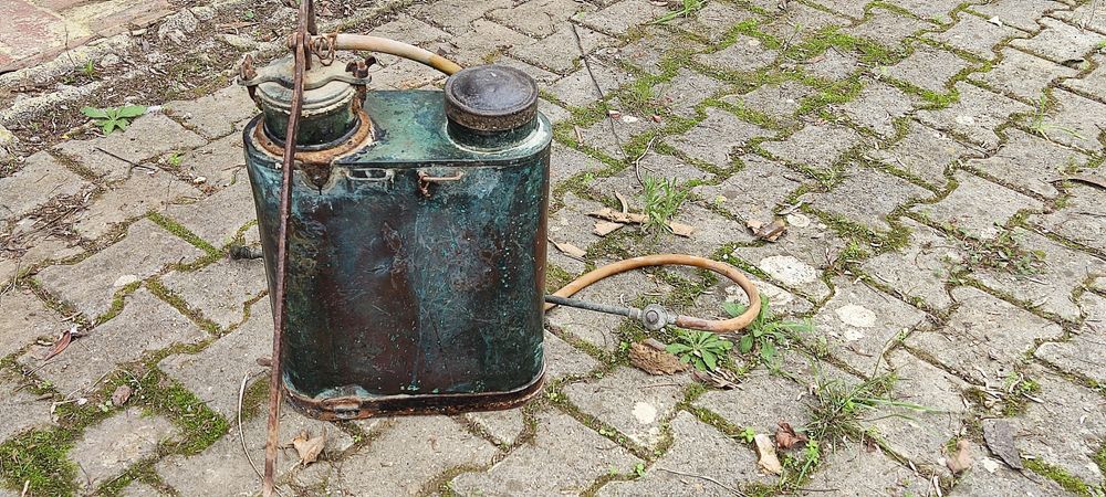 Pulverizador de costas manual, em cobre
