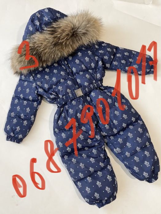 Слитный  суцільний зимовий пуховий зимний комбинезон Монклер Moncler