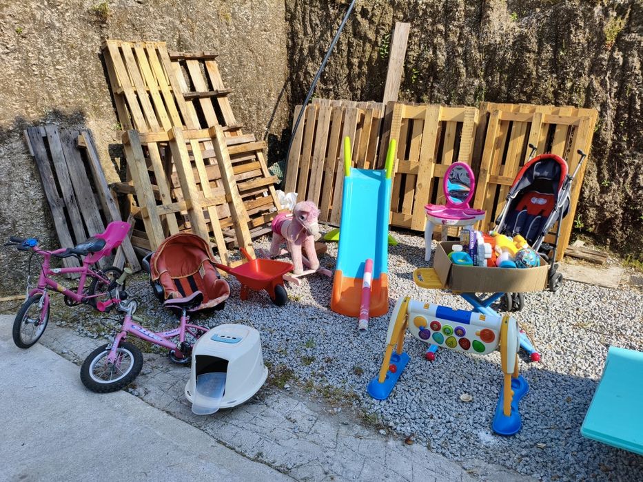 Brinquedos escorrega bicicleta varios