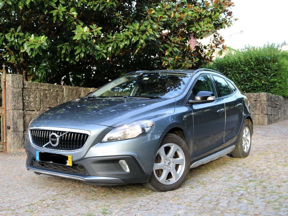Volvo V40 Cross Country 2.0 D2 – Novembro 2016