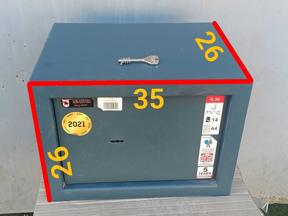 Сейф для денег «Гриффон R26»