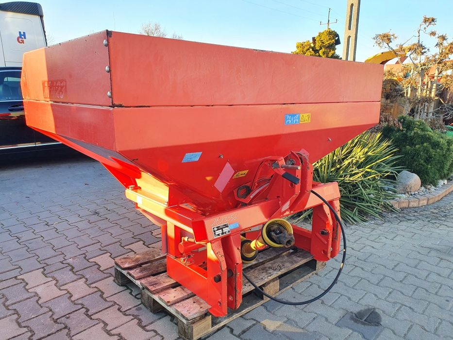 Rozsiewacz do nawozu Kuhn MDS 932 M