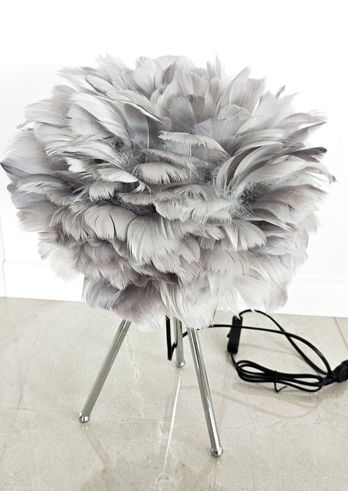 Srebrna lampa z piórami glamour Szara