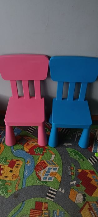 Stolik Mammut Ikea+2 krzesła+stołek