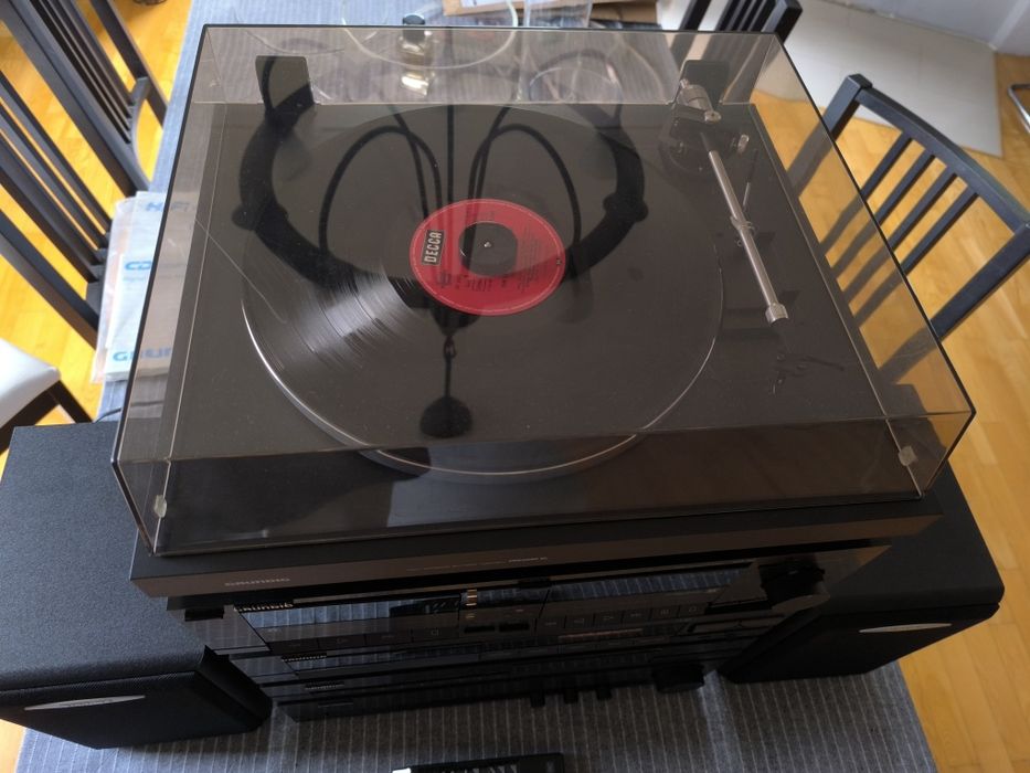 Zestaw audio Grundig z gramofonem