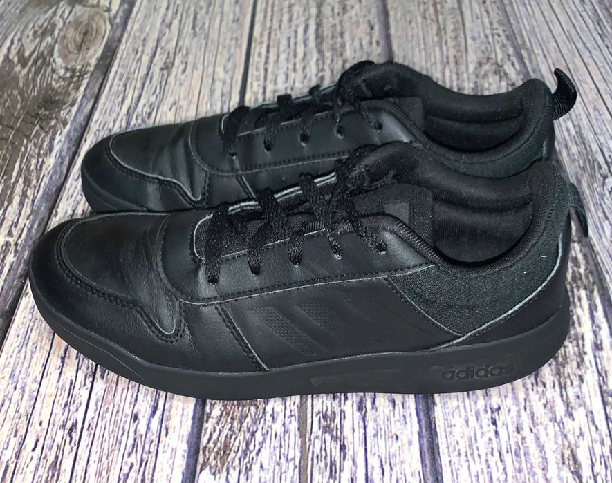 Демисезонные кроссовки Adidas для мальчика, размер 38 (24 см)