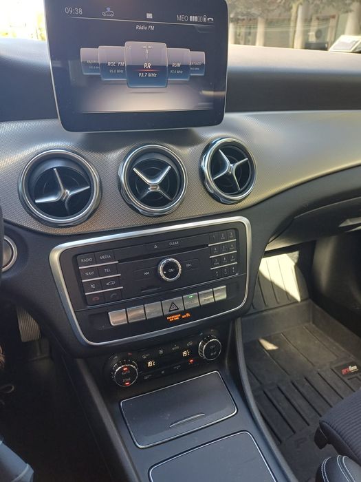 Mercedes-Benz GLA 200 — fotografia 6