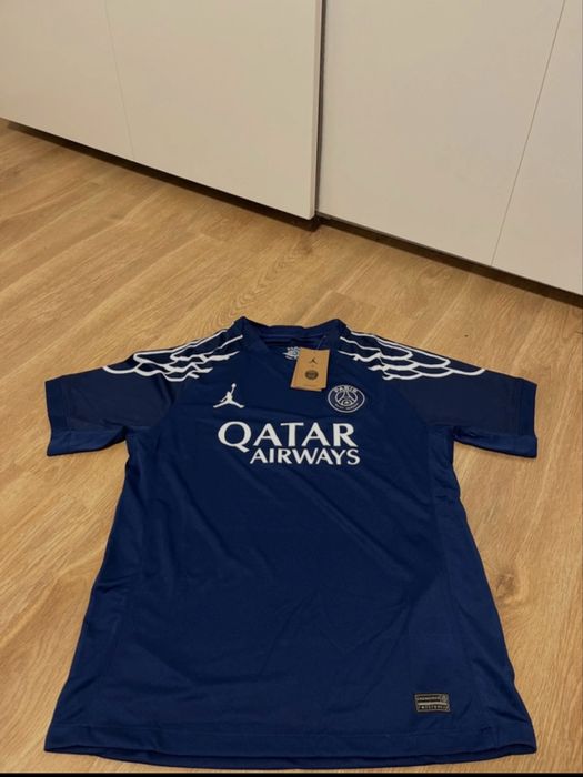 Domowa koszulka PSG z sezonu 25/26