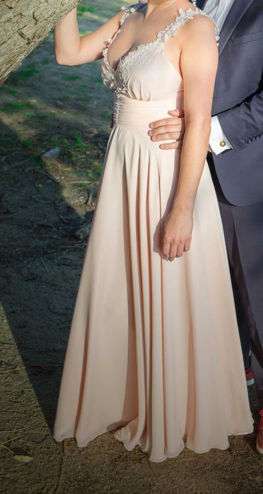 Zwiewna Suknia Ślubna