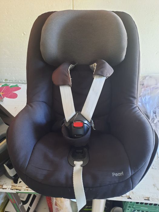 Cadeira de bebé Pearl e Isofix da Bébéconfort.