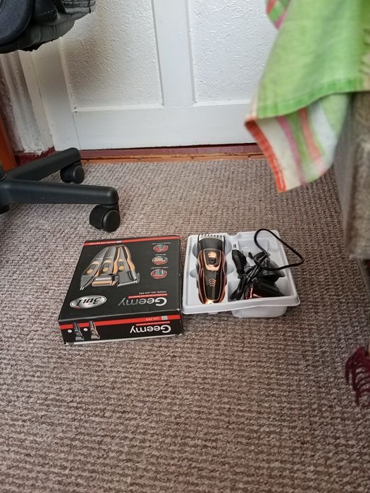 Продам електричну бритву для бриття