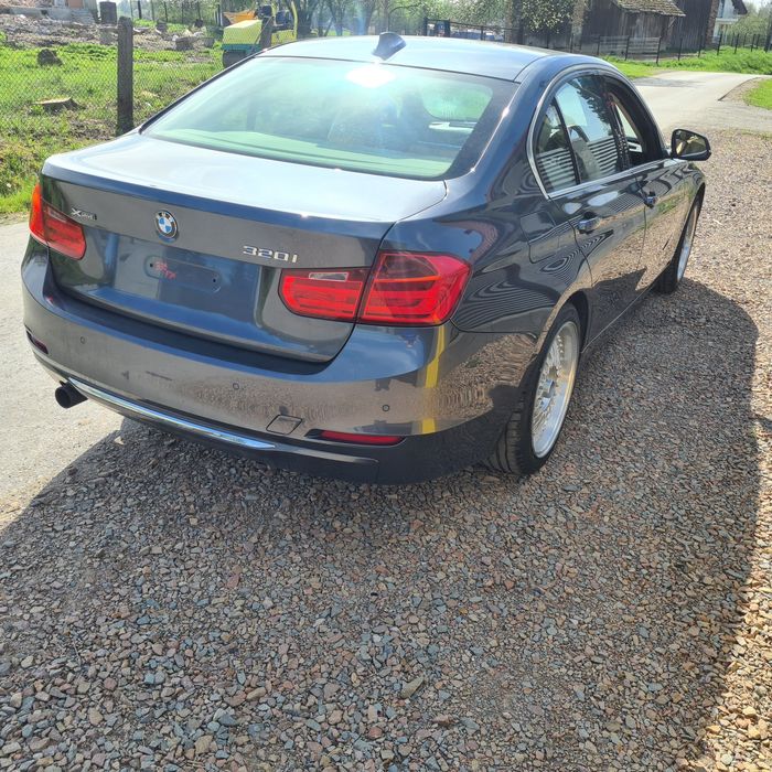 Drzwi BMW f30 nr.lakieru B39