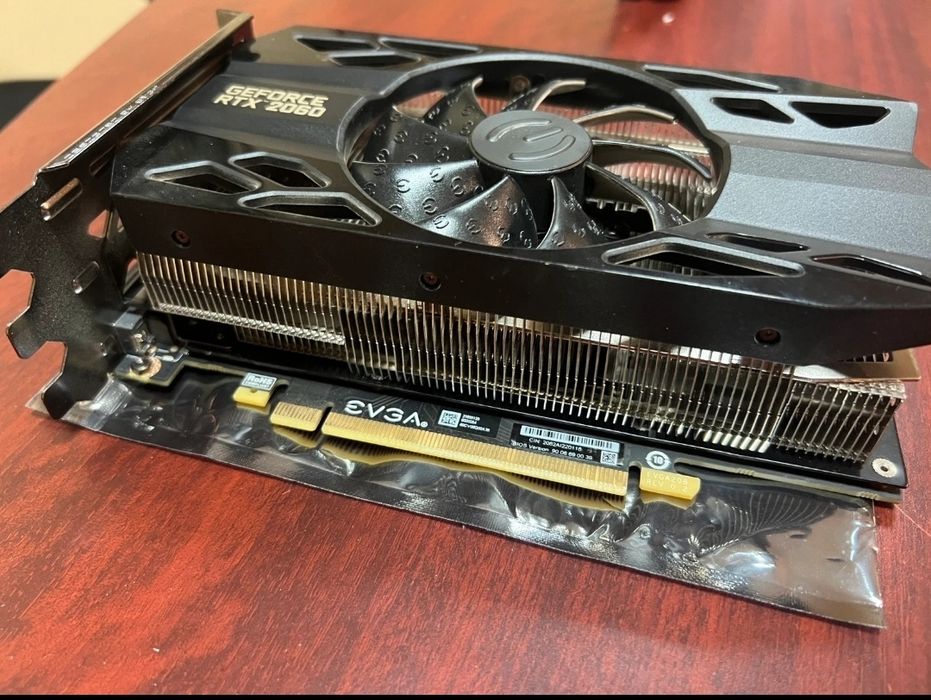 NVIDIA EVGA RTX 2060 6GB - Edição Compacta (Massa Térmica Nova)
