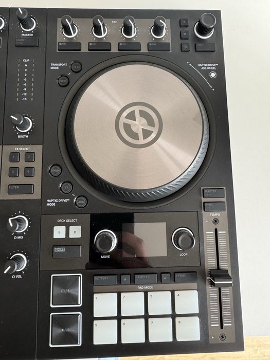 Traktor Kontrol S4 MK3 + Mala Magma