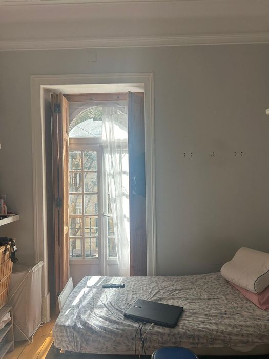 Quarto partilhado marques pombal