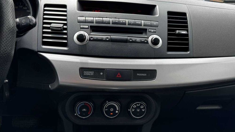 Mitsubishi Lancer 2011 Автомат 2011 газ бензин
