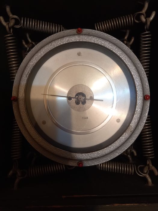 Барометр-анeроид контрольный М-67