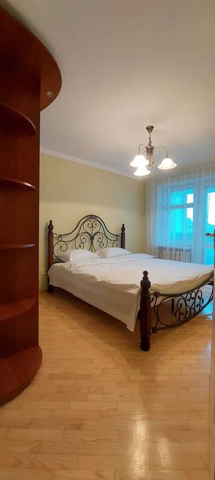 Трикімнатна квартира біля Порт-сіті для  6-8 осіб