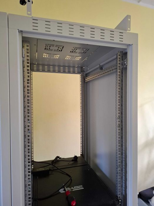 Szafa sieciowa Eco-Line 19 42U Rack